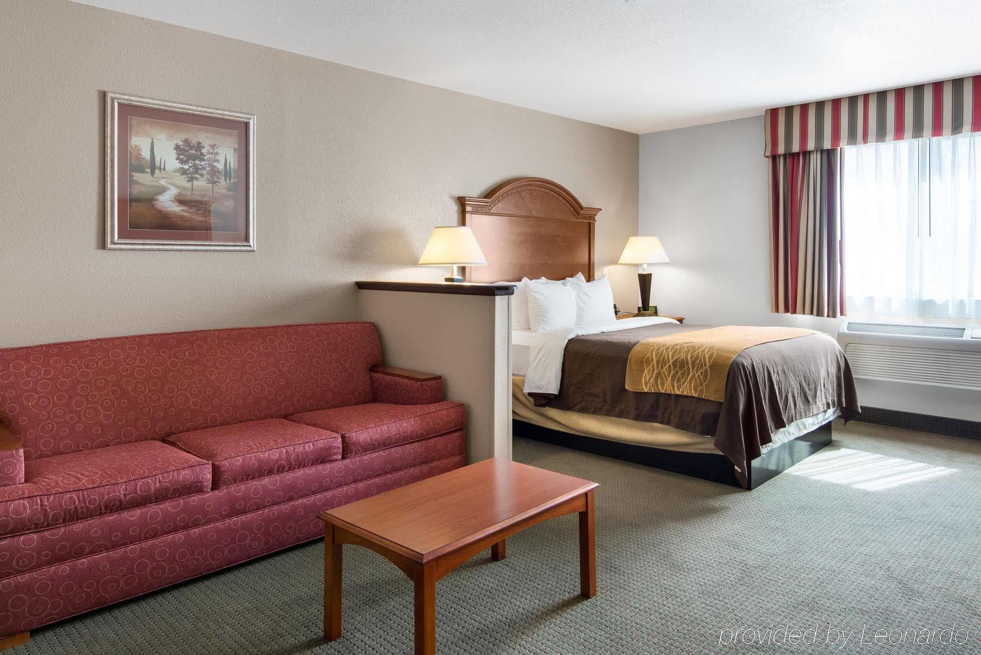 Comfort Inn & Suites South Hill I-85 Exterior photo